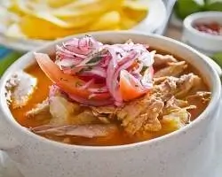 platos-típicos-ecuador-encebollado