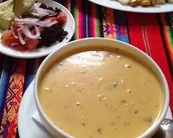 platos-típicos-ecuador-yahuarlocro